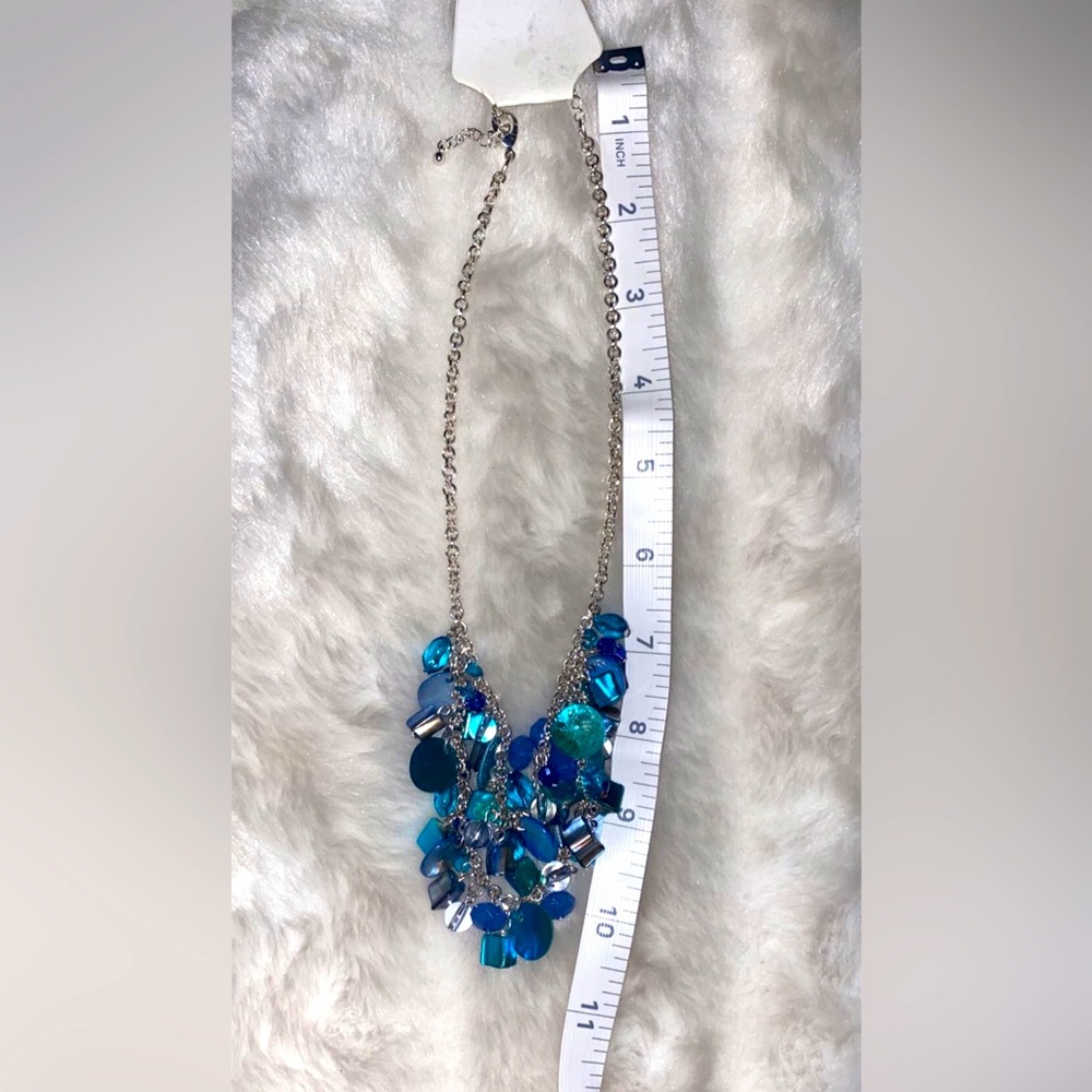 🌺🌸🌼silver tone chain necklace with turquoise cluster beads - Picture 6 of 6